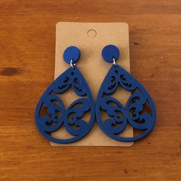 Bohemian Lightweight Wooden Filigree Laser Cut Tear Drop Dark Blue Earrings - Picture 3 of 6